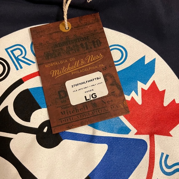 Toronto Blue Jays hoodie - Picture 2 of 2